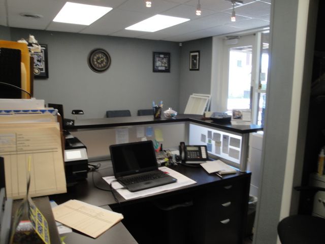 209 S Main St, Almont, MI 48003